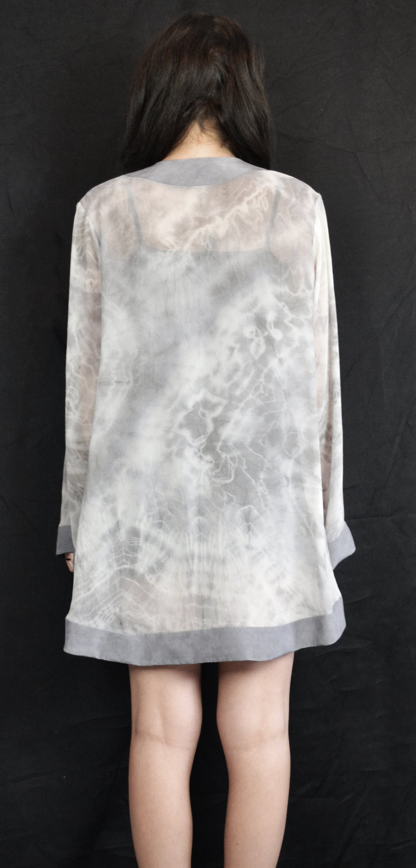 Undulate Robe