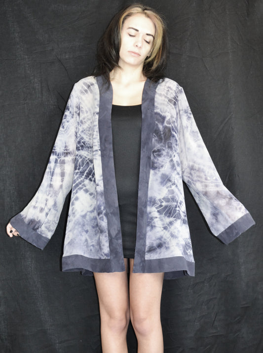 Undulate Robe