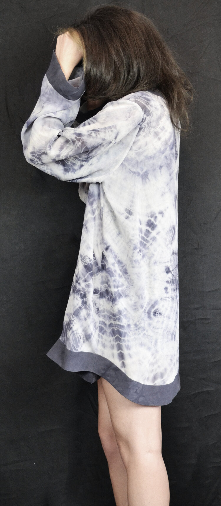 Undulate Robe